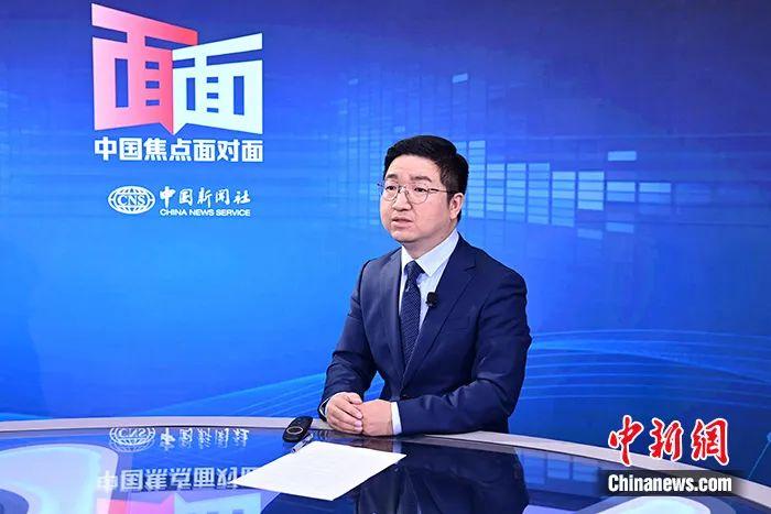 中新社“中國焦點(diǎn)面對(duì)面”專訪中國國際問題研究院亞太研究所副所長張騰軍。中新社記者 田雨昊 攝